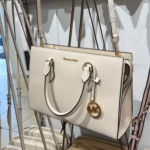 Michael Kors Sheila Medium Center Zip Satchel Crossbody Bag
Light Cream 
NWT - Picture 1 of 16